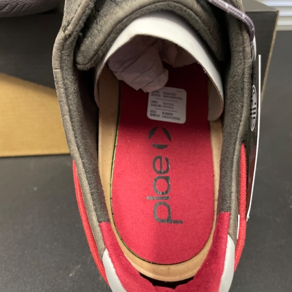 Plae Brand New shoes for sales main image 9